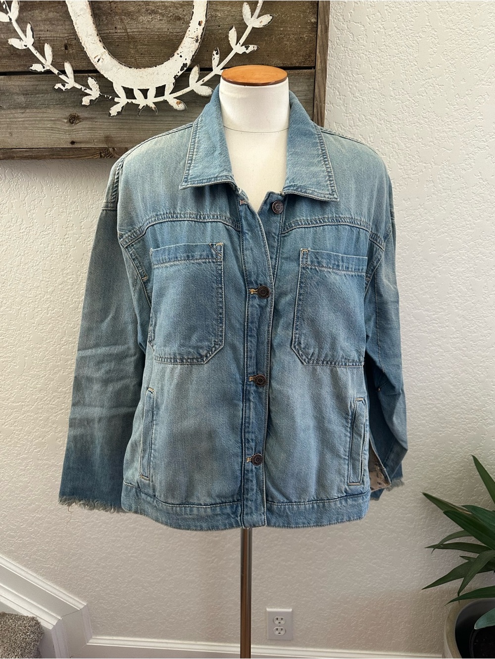Anthropologie Pilcro Slouchy Trucker Denim Jacket M
